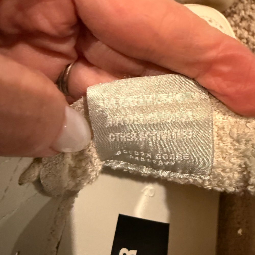 Golden Goose Mid Star White, Grey and Hot pink Sneakers. - Picture 5 of 11